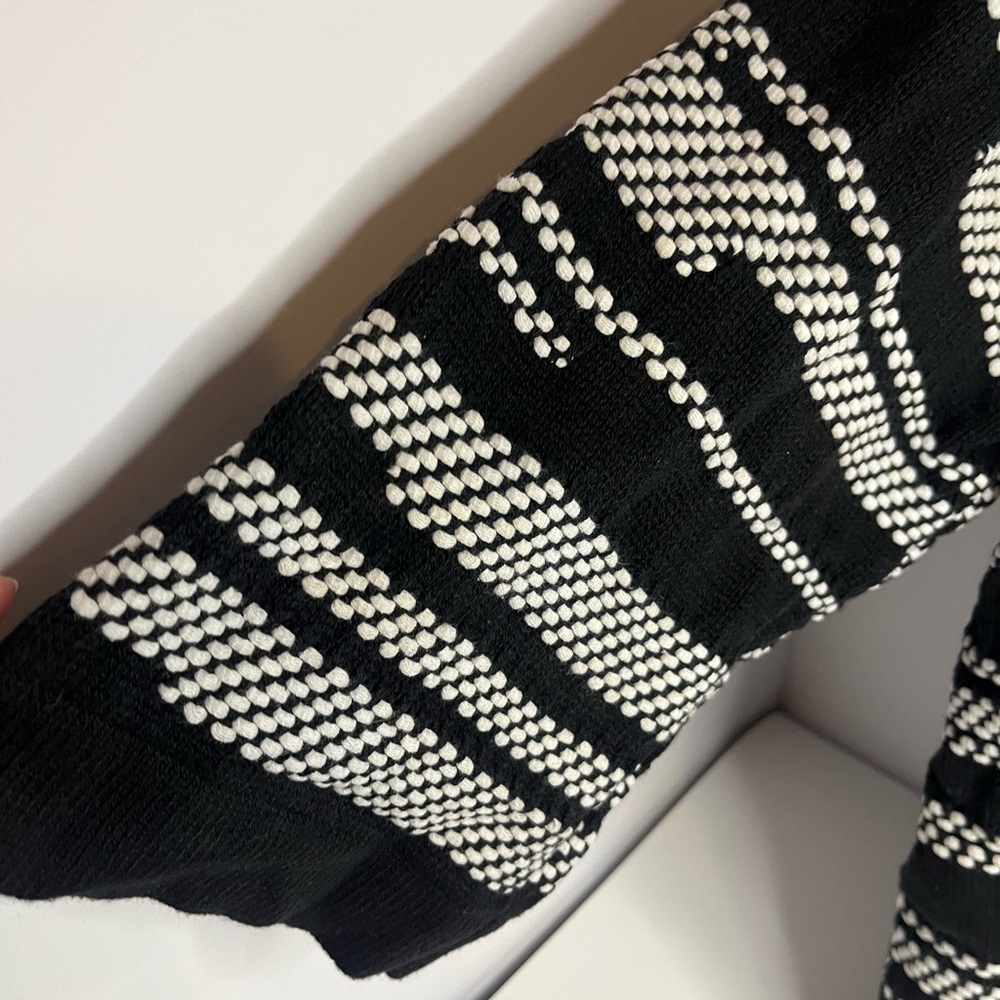 CHICOS Black and White Striped Women's open front mock neck cardigan size 3 - Picture 6 of 12